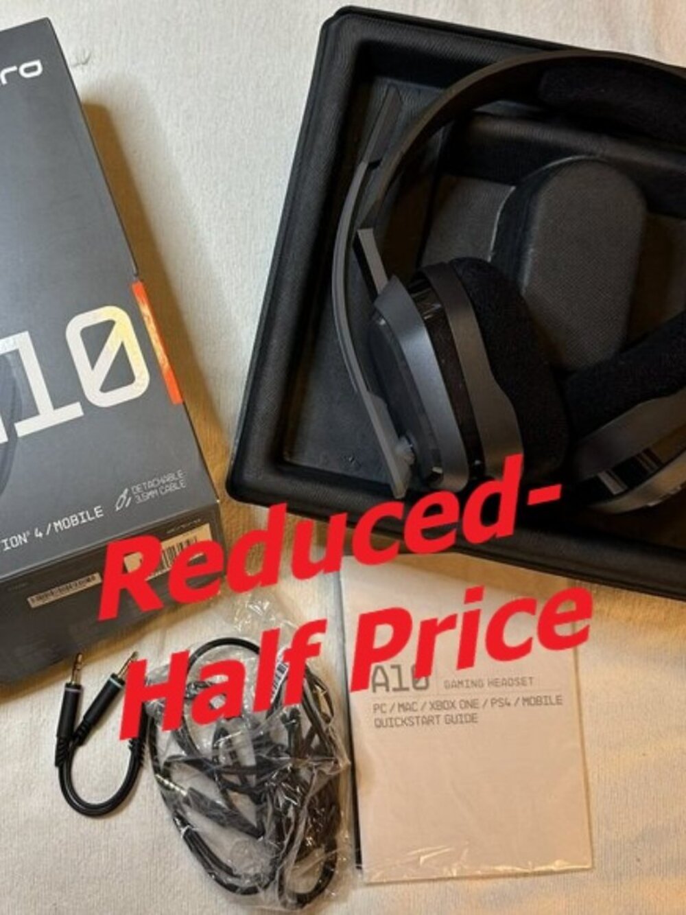 🎧 Astro A10 Gaming Headset – Excellent Condition 🎧
